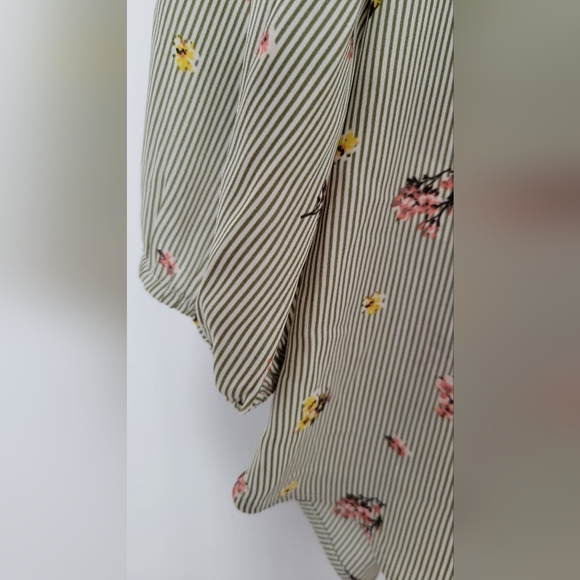 Loose fit blouse - Picture 4 of 4